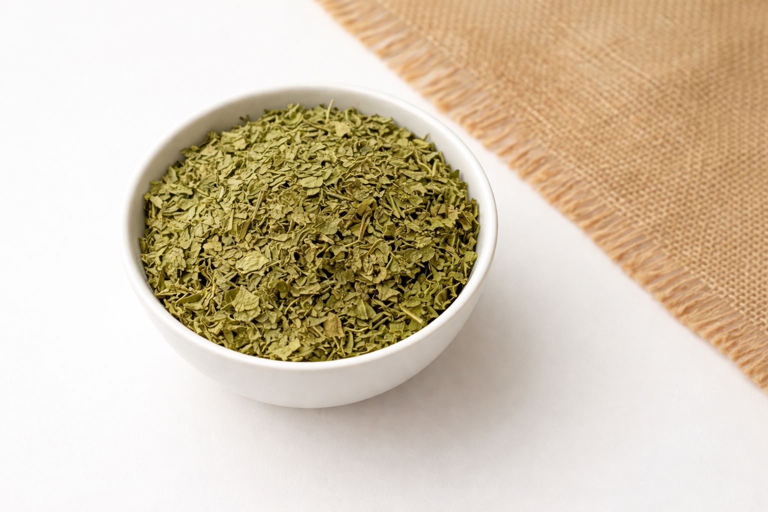 Cilantro en hojas. Visita nuestra tienda en linea y conoce sus beneficios. Entregas a domicilio.
