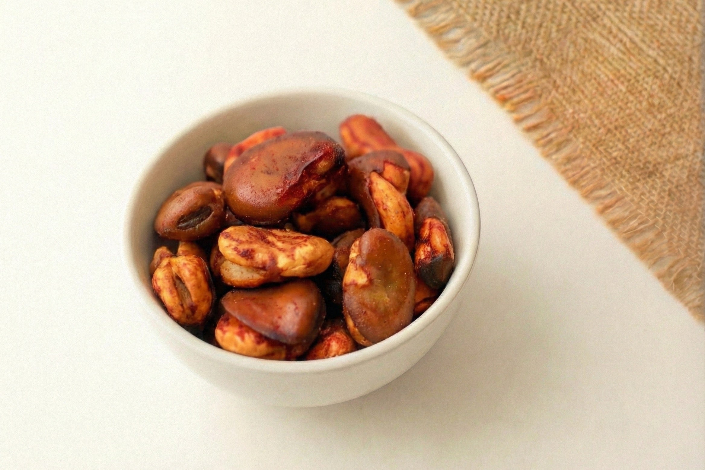 Haba Enchilada Natural a Granel, disfruta de los beneficios de este snack.