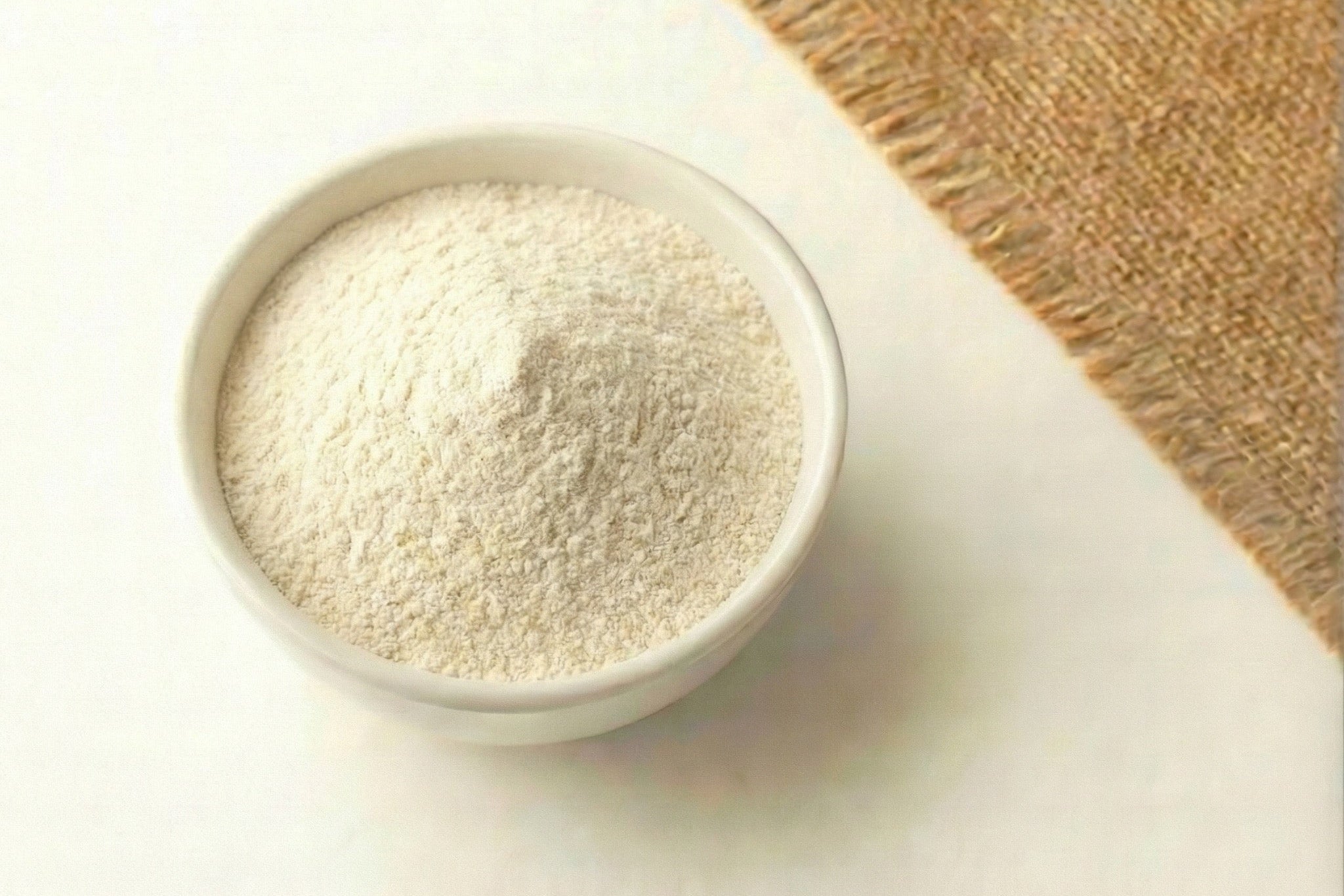 Harina de avena a granel. Disfruta de los beneficios de cocinar con ella para tus postres.