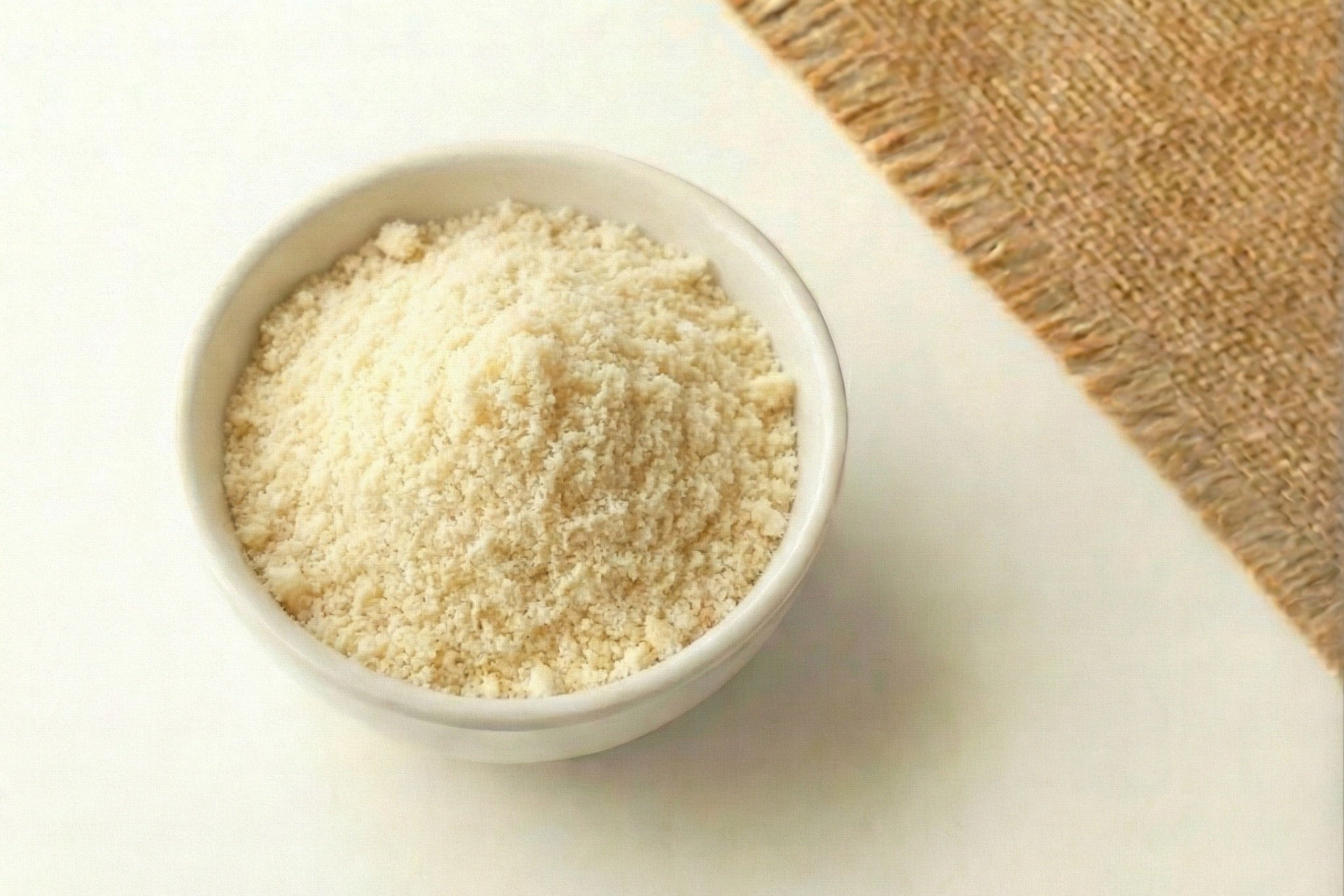 Harina de amaranto a granel. Disfruta de sus beneficios en tus postres y recetas.